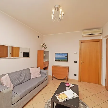Gardagate - Il Giardino Romantico Apartment
